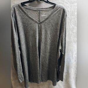 tek gear Gray Long Sleeve V-Neck tunic
